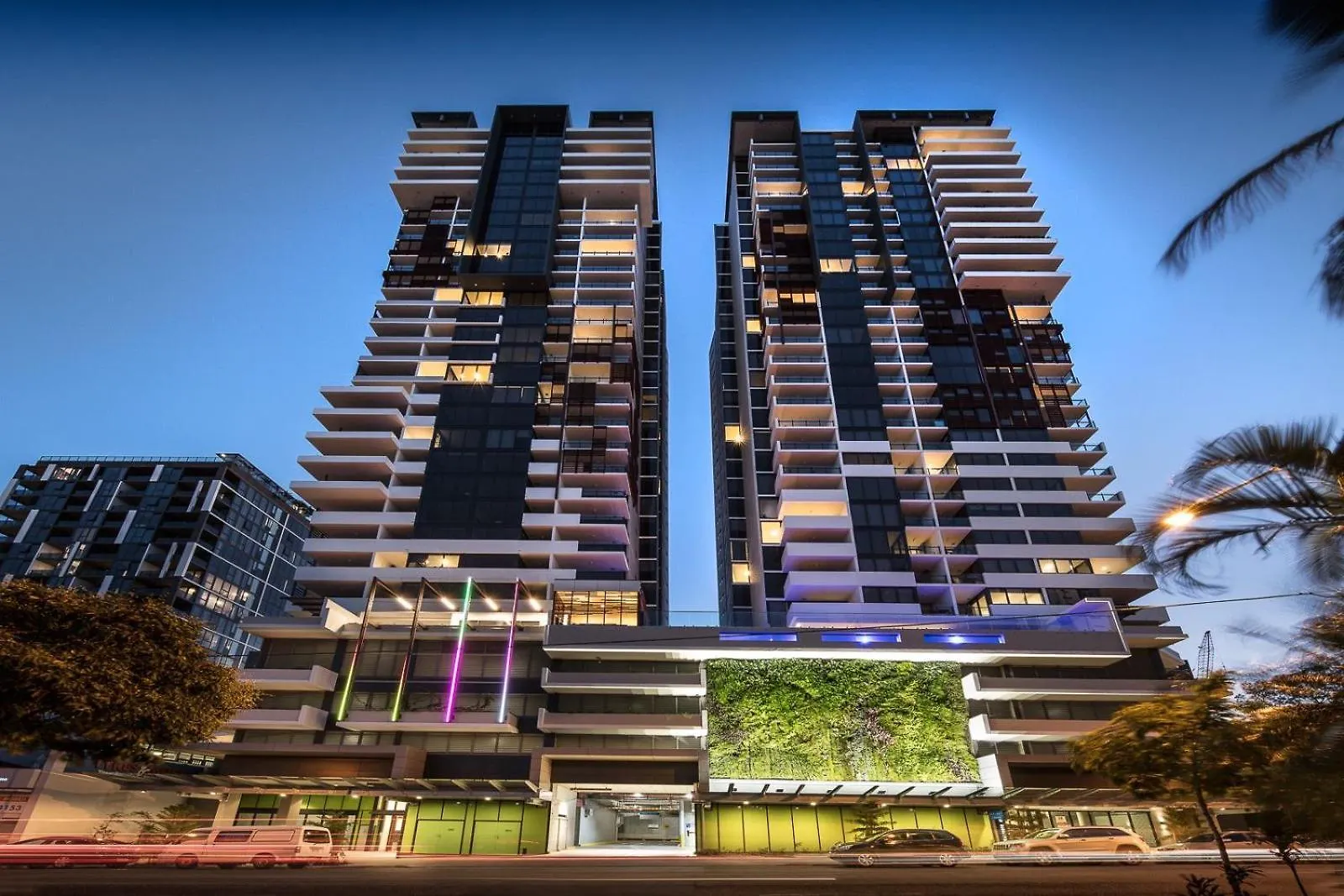 Stunning Mountain Views & Brisbane'S Best Location Austrálie